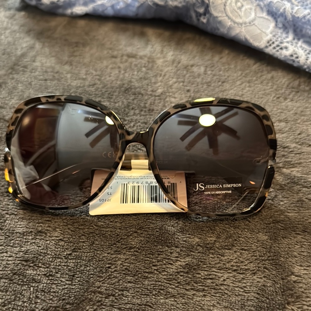 Jessica Simpson Black Oversized Sunglasses